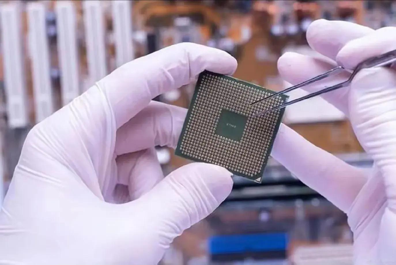 上半年中国芯片出口5427亿，欧美绷不住了，美国封锁技术失败？(图2)