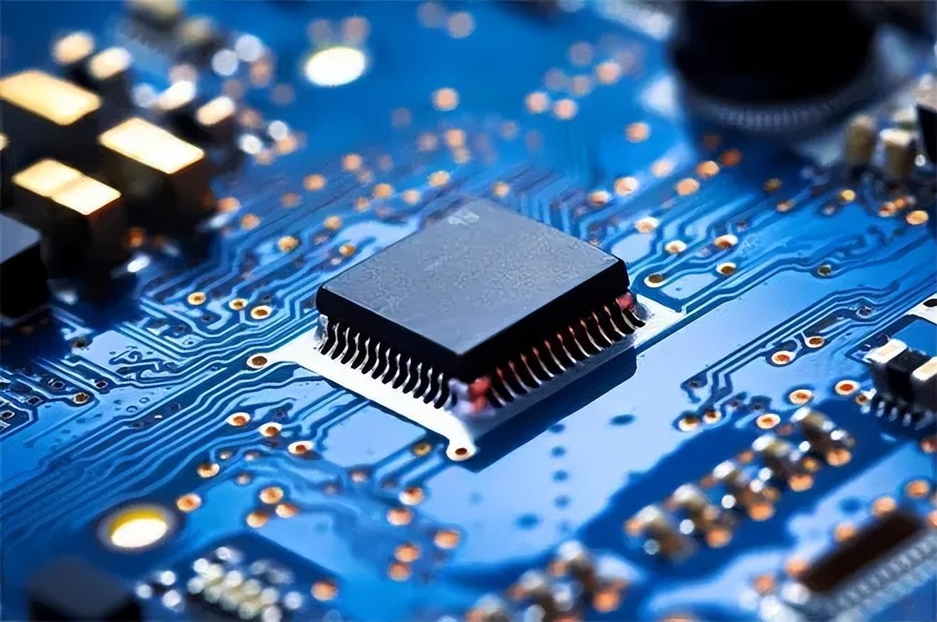 上半年中国芯片出口5427亿，欧美绷不住了，美国封锁技术失败？(图18)