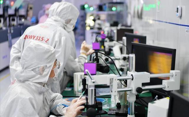 白宫终于忍不住了，中国高端芯片出口破万亿，同比增长20.3%(图4)