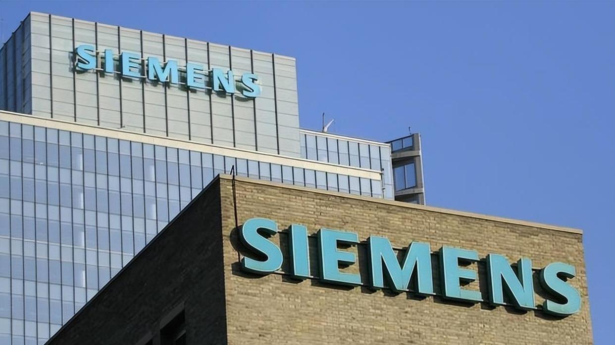 2025芯片大战迎来分水岭，中方警告全球“配合美国禁令就是违法”，美媒承认中国超越时刻已到(图6)