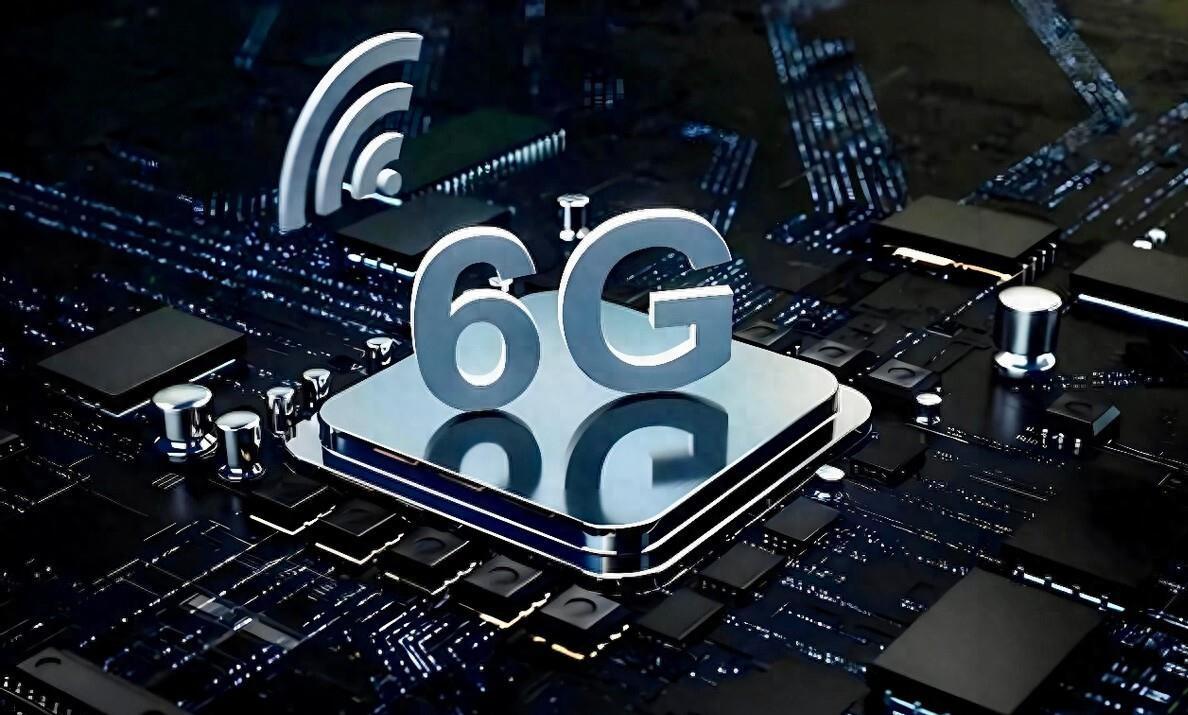 英媒直言:中国又迎来弯道超车,不靠光刻机也能解决芯片难题?(图3) 英媒直言:中国又迎来弯道超车,不靠光刻机也能解决芯片难题?(图3)